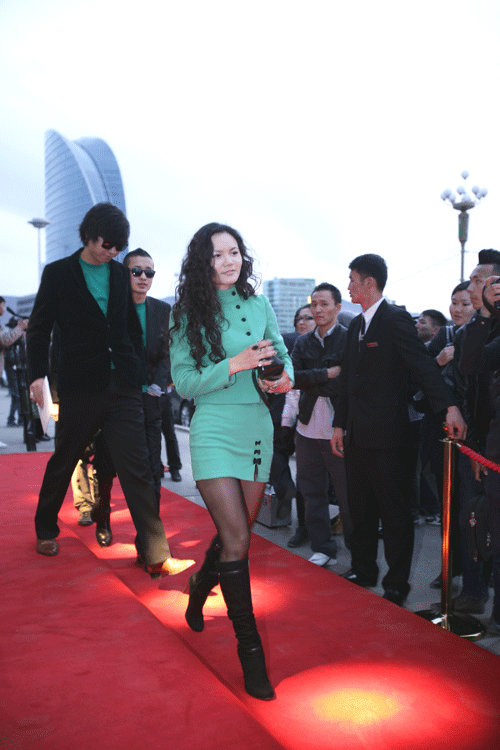 http://topmedee.mn/image//awards2-2831.png